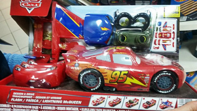 Машинка из мультфильма «Тачки» McQueen от Disney Pixar