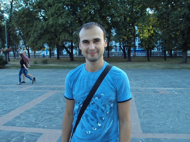 Андрей, сотрудник банка