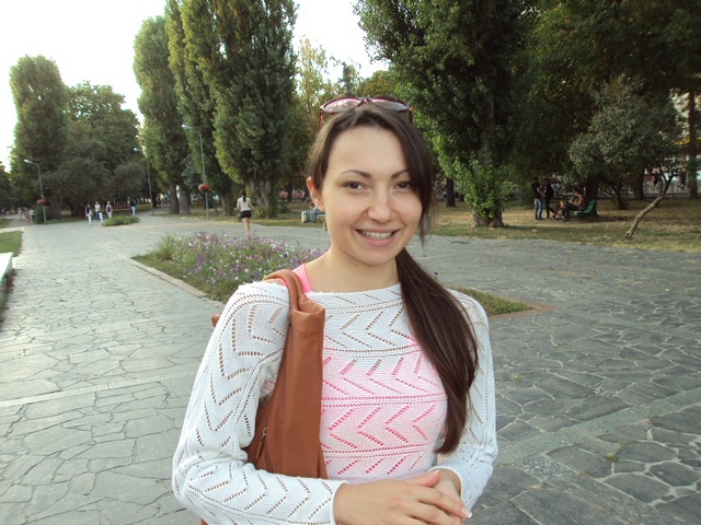 Елена, лингвист