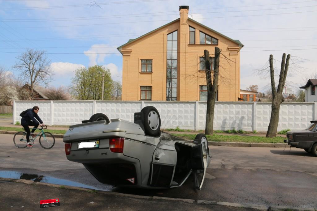 Визитка Яроша, Чернигов