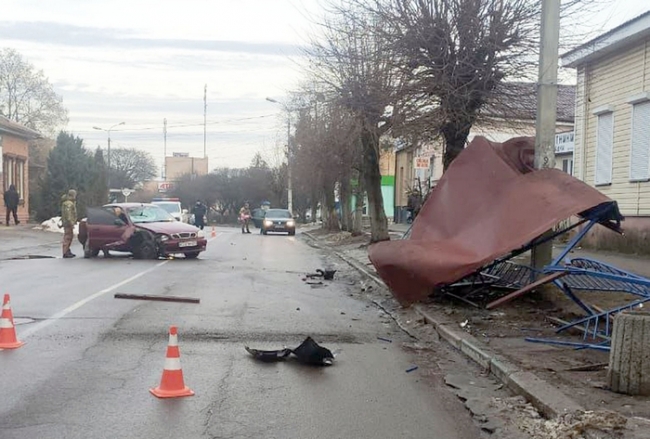 Лопнуло колесо у камаза Лопнуло колесо у камаза